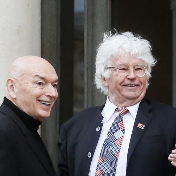 Le cinéaste français Jean-Jacques Annaud et l'architecte Jean Nouvel - Arrivée des invités au dîner d'Etat en l'honneur du président chinois Xi Jinping et de sa femme la Première Dame Peng Liyuan au palais présidentiel de l'Elysée à Paris, France, le 6 mai 2024. © Stéphane Lemouton / Bestimage Celebs arrive to attend an official state dinner as part of the Chinese president's two-day state visit to France, at the Presidential Elysee Palace in Paris, France, on May 6, 2024.