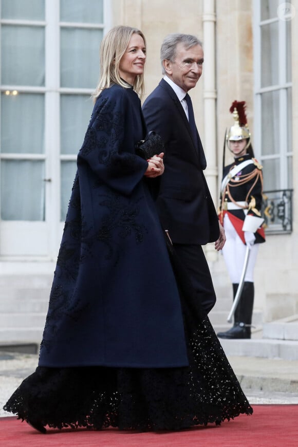 Delphine Arnault, PDG de Dior et son père Bernard Arnault, PDG de LVMH - Arrivée des invités au dîner d'Etat en l'honneur du président chinois Xi Jinping et de sa femme la Première Dame Peng Liyuan au palais présidentiel de l'Elysée à Paris, France, le 6 mai 2024. © Stéphane Lemouton / Bestimage