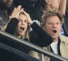 Laurent Delahousse et Alice Taglioni au match du PSG
 
Alice Taglioni et son compagnon Laurent Delahousse, Hélène Darroze - Célébrités dans les tribunes de la demi-finale retour de Ligue des champions entre le PSG face au Borussia Dortmund (0-1) au Parc des Princes à Paris. © Cyril Moreau/Bestimage