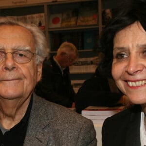 Bernard Pivot et sa fille Cécile Pivot - Salon du livre à la porte de Versailles à Paris le 16 mars 2018.  