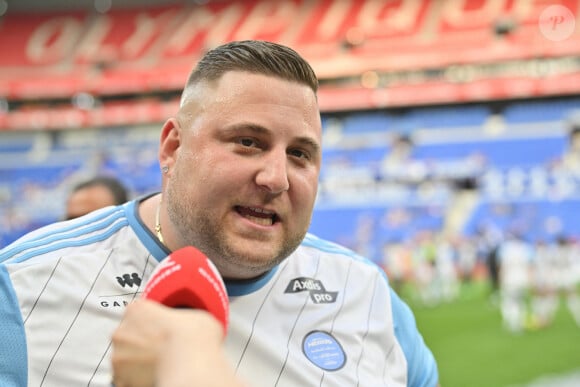 Nico Capone (influenceur) lors du match de football caritatif entre l'OL Légendes et la team Unicef au Groupama Stadium à Lyon en faveur des enfants d'Ukraine et pour célébrer les 20 ans du premier titre de Champion de France de l Olympique Lyonnais le 10 mai 2022. © Frédéric Chambert / Panoramic / Bestimage