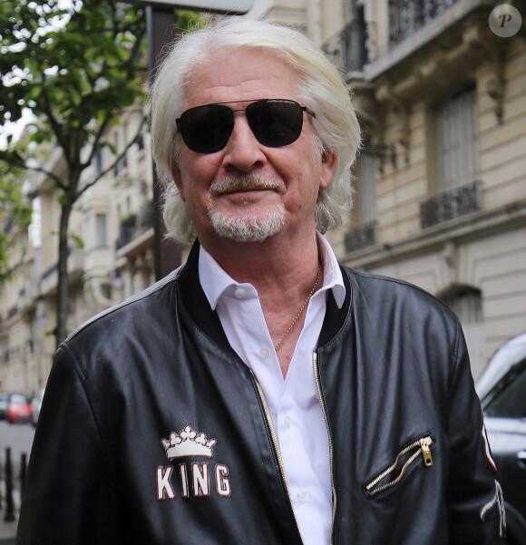 Patrick Sébastien - Les participants de l'émission "Les Grosses Têtes" à la sortie des studios RTL à Paris. Le 27 avril 2023 © Jonathan Rebboah / Panoramic / Bestimage