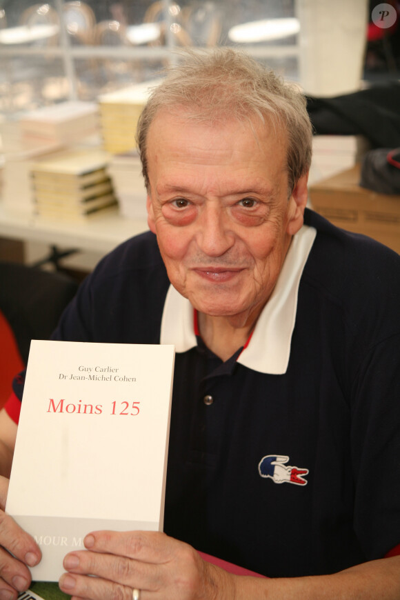 Guy Carlier - Salon du livre de Cosne-sur-Loire le 26 Mai 2019. © Jlppa / Bestimage