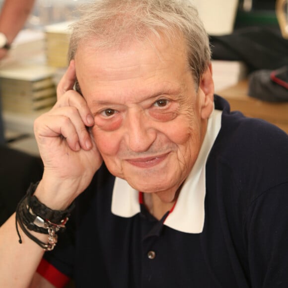 Guy Carlier - Salon du livre de Cosne-sur-Loire le 26 Mai 2019. © Jlppa / Bestimage