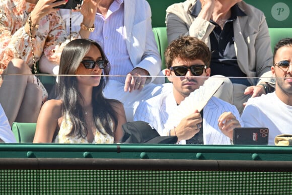 Le pilote monégasque de F1 Charles Leclerc et sa compagne Alexandra Saint Mleux lors de la finale du Rolex Masters 1000 de Monte-Carlo à Roquebrune-Cap-Martin le 14 avril 2024. © Bruno Bebert / Bestimage