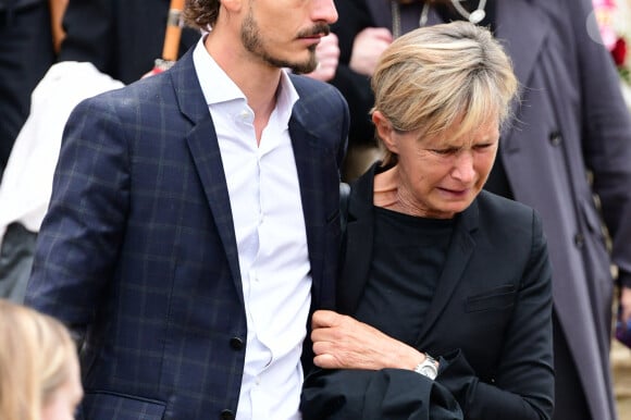 Famille et proches de Bernard Pivot - Obsèques du journaliste et homme de lettres Bernard Pivot en l'église du christ à Quincié-en-Beaujolais, France, le 14 mai 2024. 