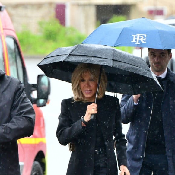 La Première Dame Brigitte Macron - Obsèques du journaliste et homme de lettres Bernard Pivot en l'église du christ à Quincié-en-Beaujolais, France, le 14 mai 2024. 