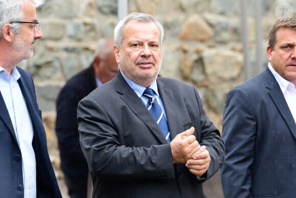 Perico Legasse - Obsèques du journaliste et homme de lettres Bernard Pivot en l'église du christ à Quincié-en-Beaujolais, France, le 14 mai 2024.  No Web pour la Belgique et la Suisse Funeral of journalist and man of letters Bernard Pivot in the Church of Christ in Quincié-en-Beaujolais, France, on May 14, 2024.