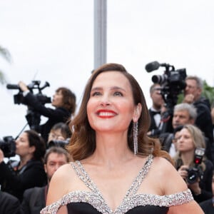 Virginie Ledoyen - Montée des marches du film " Le deuxième acte " pour la cérémonie d'ouverture du 77ème Festival International du Film de Cannes, au Palais des Festivals à Cannes. Le 14 mai 2024 © Olivier Borde / Bestimage 