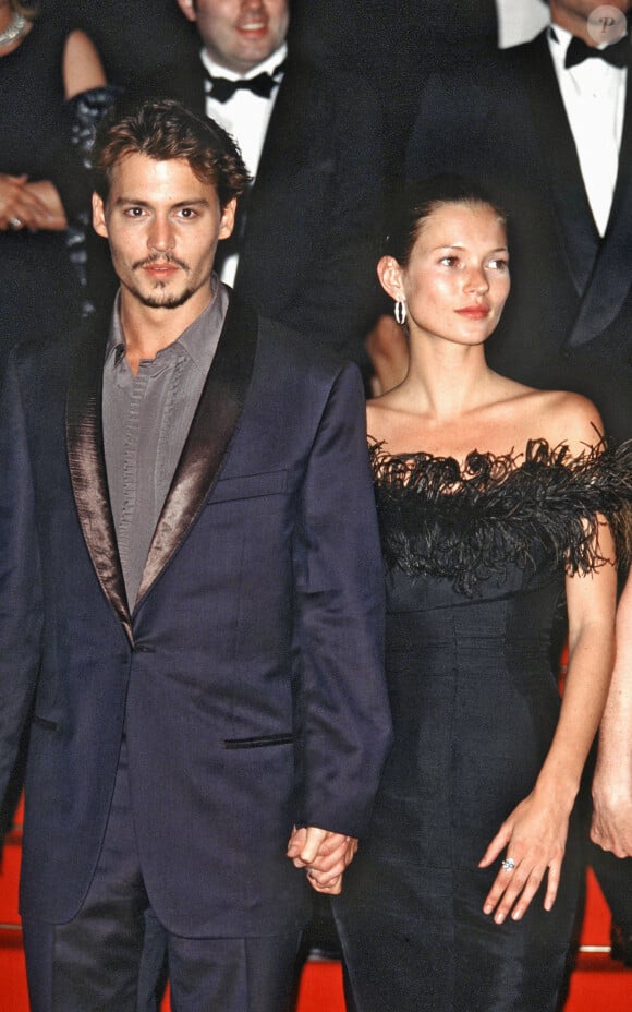 Le mannequin britannique Kate Moss et l'acteur américain Johnny Depp lors du 51ème Festival International du Film de Cannes à Cannes, France, le 15 mai 1998. Photo par Hubert Boesl/DPA/ABACAPRESS.COM.