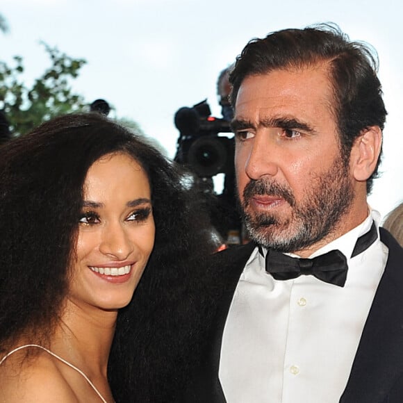 Eric Cantona et Rachida Brakni arrivent à la projection de 'Looking for Eric' pendant le 62ème Festival de Cannes au Palais des Festivals à Cannes, France, le 18 mai 2009. Photo par Nebinger-Orban/ABACAPRESS.COM