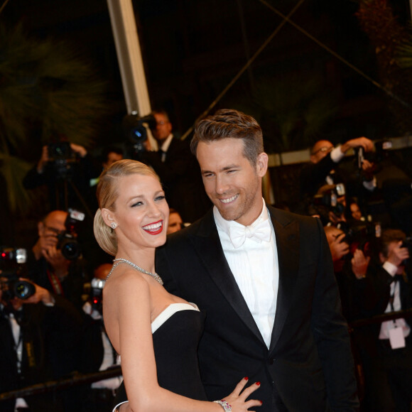 Ryan Reynolds et Blake Lively arrivent à la projection de Captives au Palais des Festivals à Cannes, France, le 16 mai 2014, dans le cadre du 67e Festival de Cannes. Photo par Nicolas Briquet/ABACAPRESS.COM