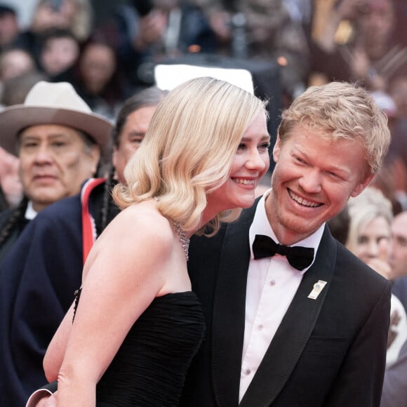 Kirsten Dunst et Jesse Plemons assistent au tapis rouge de Killers of the Flower Moon lors de la 76e édition du festival de Cannes au Palais des Festivals le 20 mai 2023 à Cannes, France. Photo par David Niviere/ABACAPRESS.COM