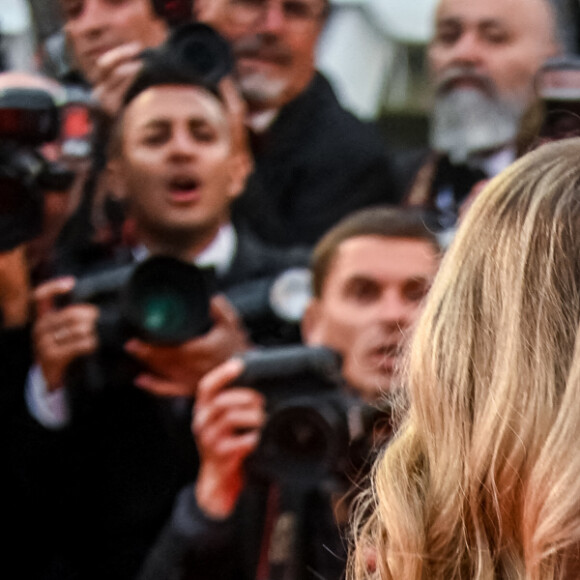 Antonio Banderas et Nicole Kimpel arrivent pour la projection de "Pain And Glory" lors du 72e Festival de Cannes annuel, le 17 mai 2019 à Cannes, en France. Photo par Ammar Abd Rabbo/ABACAPRESS.COM