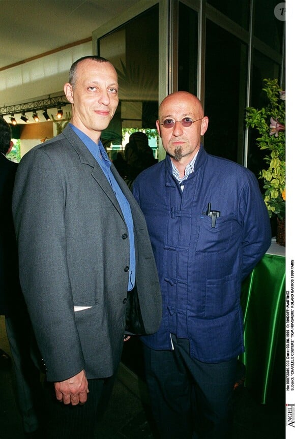 Il s'agit de Tom Novembre

Archives - CharlElie Couture et Tom Novembre en 1998.