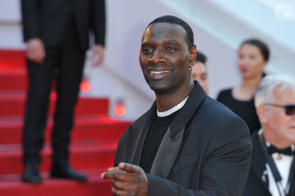 Omar Sy assiste à la projection de "Emilia Perez" et au tapis rouge au Palais des Festivals à Cannes, France, le 18 mai 2024 dans le cadre du 77ème Festival de Cannes. Nicolas Genin/ABACAPRESS.COM