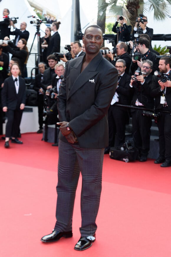 Omar Sy assiste au tapis rouge de "Megalopolis" au Palais des Festivals à Cannes, le 16 mai 2024 dans le cadre du 77ème Festival de Cannes. Nicolas Genin/ABACAPRESS.COM