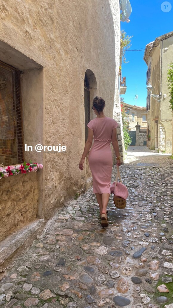 Il a répondu à cette story, la seule qu'elle ait mise depuis la polémique avec sa robe.
Tess Barthélémy a répondu d'une manière particulière aux critiques. @ Instagram / Tess Barthélémy