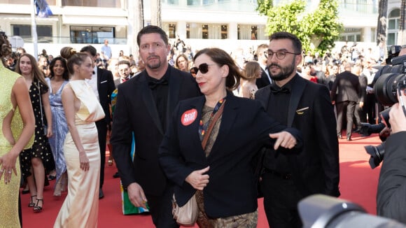 Festival de Cannes 2024 : Une femme évacuée par la sécurité, cette scène passée inaperçue en plein tapis rouge