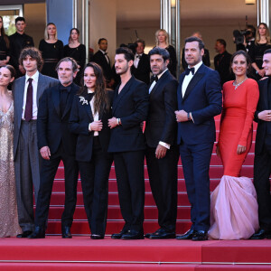 Pierre Niney et le casting du film "Le Comte de Monte-Cristo", montée des marches au Festival de Cannes. Photo de Doug Peters/PA Wire