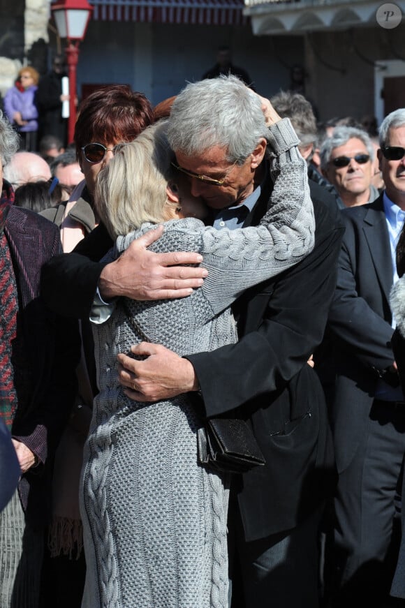 Colette, la compagne de Jean Ferrat - Cérémonie en hommage à Jean Ferrat dans le village d'Antraigues-sur-Volane, 16 mars 2010.  Photo by Nicolas Briquet/ABACAPRESS.COM