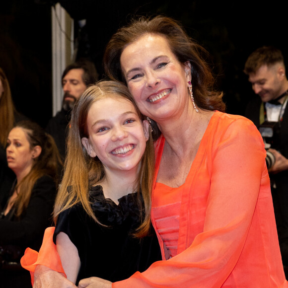 Une belle complicité qui a été immortalisée par les photographes, ce mercredi 22 mai 2024.
Montée des marches du film Le Comte de Monte-Cristo lors du 77ᵉ Festival International du Film de Cannes, au Palais des Festivals à Cannes. Le 22 mai 2024 © Olivier Borde / Bestimage
