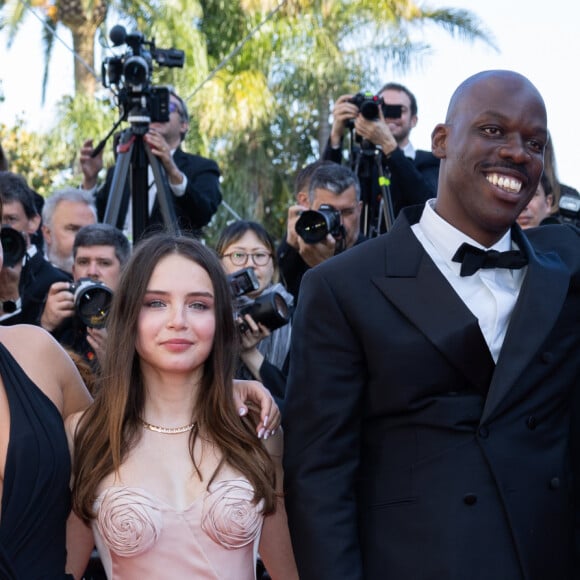 Adèle Exarchopoulos, Mallory Wanecque, Jean-Pascal Zadi, François Civil, Gilles Lellouche - Montée des marches du film " L'amour ouf " lors du 77ème Festival International du Film de Cannes, au Palais des Festivals à Cannes. Le 23 mai 2024 © Olivier Borde / Bestimage 