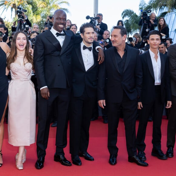 Adèle Exarchopoulos, Mallory Wanecque, Jean-Pascal Zadi, François Civil, Gilles Lellouche, Malik Frikah - Montée des marches du film " L'amour ouf " lors du 77ème Festival International du Film de Cannes, au Palais des Festivals à Cannes. Le 23 mai 2024 © Olivier Borde / Bestimage 