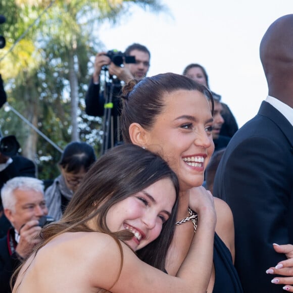 Mallory Wanecque, Adèle Exarchopoulos - Montée des marches du film " L'amour ouf " lors du 77ème Festival International du Film de Cannes, au Palais des Festivals à Cannes. Le 23 mai 2024 © Olivier Borde / Bestimage 