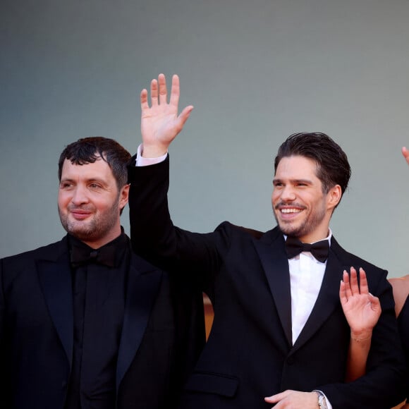 Karim Leklou, François Civil, Adèle Exarchopoulos, Alain Attal - Montée des marches du film " L'amour ouf " lors du 77ème Festival International du Film de Cannes, au Palais des Festivals à Cannes. Le 23 mai 2024 © Jacovides-Moreau / Bestimage 