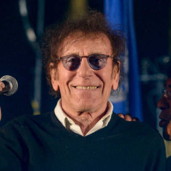 Au début des années 80, Voulzy était aux abonnés absents et a déclenché la fureur de Souchon.
Alain Souchon pendant le concert de Laurent Voulzy a l'eglise St Sulpice a Paris, France le 22 Mars 2019. Photo by Julien Reynaud/APS-Medias/ABACAPRESS.COM