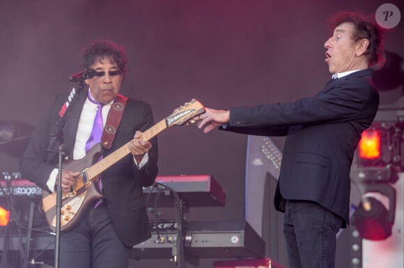 Laurent Voulzy et Alain Souchon en concert au festival Les Vieilles Charrues, à Carhaix, en France, le 16 juillet 2016. Photo Julien Reynaud/APS-Medias/ABACAPRESS.COM