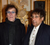 Entre Souchon et Voulzy, la collaboration artistique et l'amitié dure depuis 50 ans.
Alain Souchon, Laurent Voulzy lors de la ceremonie de remise des insignes de Commandeur de l'ordre des Arts et des Lettres a Robert Charlebois par Françoise Nyssen, ministre de la Culture et de la Communication, a Paris, France. Photo by Alban Wyters/ABACAPRESS.COM