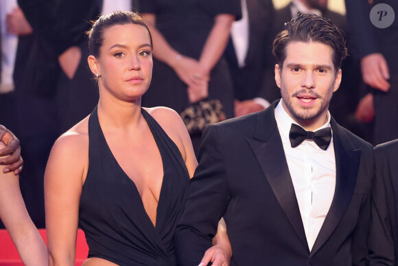 Adèle Exarchopoulos, François Civil - Descente des marches du film « L’amour ouf » lors du 77ème Festival International du Film de Cannes, au Palais des Festivals à Cannes. Le 23 mai 2024 © Jacovides-Moreau / Bestimage  People leaving the red carpet of the movie « Beating Hearts » during the 77th Cannes International Film Festival at the Palais des Festivals in Cannes, France. On may 23th 2024 