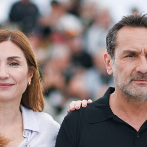 Pourtant, le film de Gilles Lellouche et Audrey Diwan a nécessité un budget colossal de 35,7 millions d'euros.
Gilles Lellouche et Audrey Diwan au Photocall de "L'Amour Ouf" dans le cadre du 77ème Festival International du Film de Cannes. Aurore Marechal/ABACAPRESS.COM