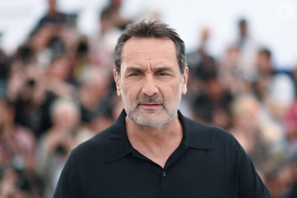 Certains l'ont même comparé à Plus Belle La vie !
Gilles Lellouche assiste au photocall de "L'Amour Ouf" dans le cadre du 77e Festival international du film de Cannes, le 24 mai 2024. Aurore Marechal/ABACAPRESS.COM