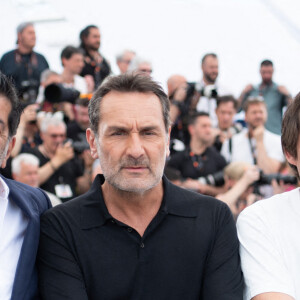 Alain Attal, Gilles Lellouche et Hugo Sélignac au Photocall de "L'Amour Ouf" dans le cadre du 77ème Festival International du Film de Cannes, le 24 mai 2024. Aurore Marechal/ABACAPRESS.COM