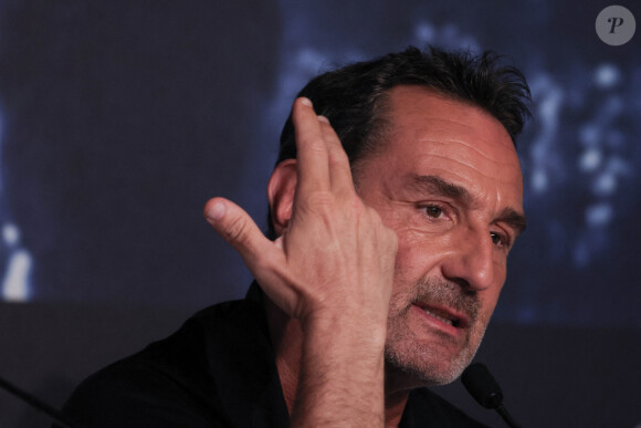 Gilles Lellouche assiste à la conférence de presse de "L'Amour Ouf" lors du 77e Festival de Cannes au Palais des Festivals le 24 mai 2024. David Boyer/ABACAPRESS.COM