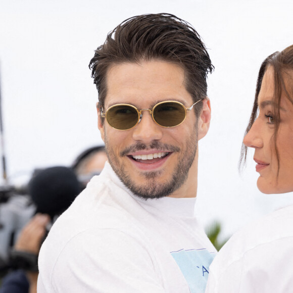 François Civil et Adèle Exarchopoulos assistent au Photocall de "L'Amour Ouf" au 77ème Festival de Cannes au Palais des Festivals le 24 mai 2024. Shootpix/ABACAPRESS.COM