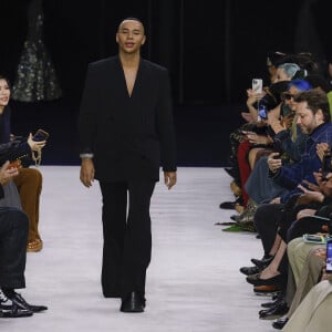 Olivier Rousteing - Défilé Balmain prêt-à-porter automne-hiver 2023/2024 lors de la Fashion Week de Paris (PFW) le 1er mars 2023 