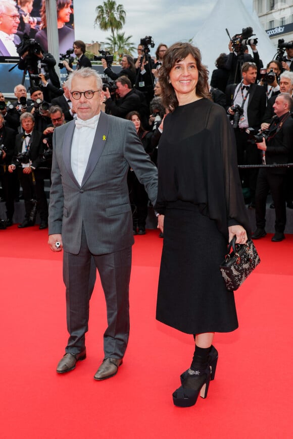 Philippe Torreton, Elsa Boublil - Montée des marches du film " Le deuxième acte " pour la cérémonie d'ouverture du 77ème Festival International du Film de Cannes, au Palais des Festivals à Cannes. Le 14 mai 2024 © Jacovides-Moreau / Bestimage 