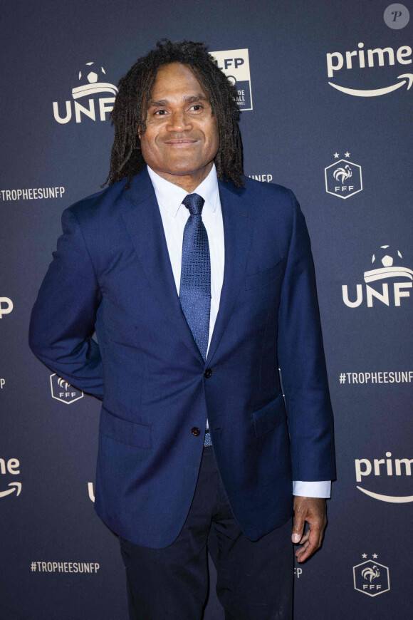 Christian Karembeu au photocall de la 31ème cérémonie des "Trophées UNFP" au Pavillon Gabriel. Paris, le 28 mai 2023. 