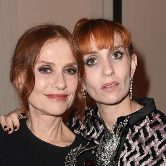 Isabelle Huppert, Lolita Chammah (enceinte) - After de la première du film "Caravage" en marge de la 17ème édition du festival du film de Rome le 18 octobre 2022. 