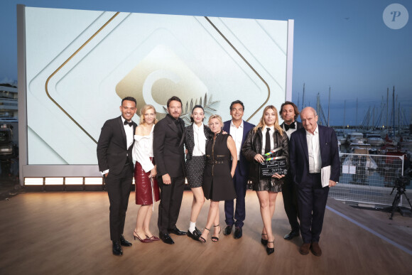 Exclusif - Mohamed Bouhafsi, Celine Salette, Samuel Lebihan, Charlotte Le Bon, Anne-Elisabeth Lemoine, Patrick Cohen, Santa, Bertrand Chameroy, Pierre Lescure sur le plateau de l'émission "C à vous" lors du 77ème Festival International du Film de Cannes (14 - 25 mai 2024), le 24 mai 2024. © Jack Tribeca / Bestimage