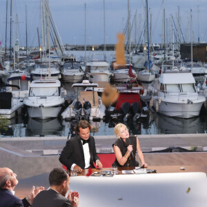 Exclusif - Mohamed Bouhafsi, Celine Salette, Samuel Lebihan, Charlotte Le Bon, Anne-Elisabeth Lemoine, Patrick Cohen, Santa, Bertrand Chameroy, Pierre Lescure sur le plateau de l'émission "C à vous" lors du 77ème Festival International du Film de Cannes (14 - 25 mai 2024), le 24 mai 2024. © Jack Tribeca / Bestimage