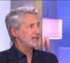 Antoine de Caunes a effectivement été très affecté par la mort de son ami et mentor, disparu en octobre 2018.