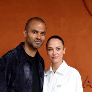 Tony Parker et sa compagne Agathe Teyssier au village lors des Internationaux de France de tennis de Roland Garros 2024 à Paris le 2 juin 2024. © Dominique Jacovides / Cyril Moreau / Bestimage