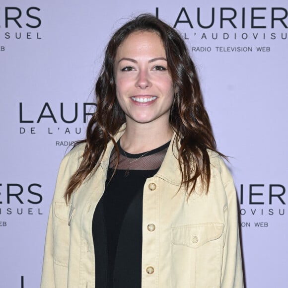 Avec la diffusion d'un avant-dernier épisode.
Dounia Coesens - 28ème cérémonie des Lauriers de l'Audiovisuel au théâtre Marigny à Paris le 20 février 2023.  © Coadic Guirec/Bestimage 