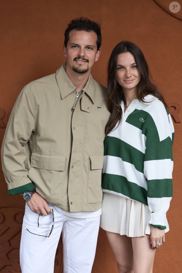 Juan Arbelaez et sa compagne Cassandre Verdier au village lors des Internationaux de France de tennis de Roland Garros 2024, à Paris, France, le 4 juin 2024. © Jacovides-Moreau/Bestimage