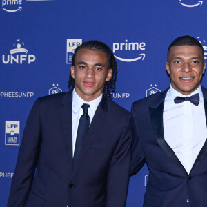 Ethan Mbappé, Kylian Mbappé et Wilfried Mbappé - Photocall de la 32ème cérémonie des "Trophées UNFP du football" au Pavillon d'Armenonville à Paris, le 13 mai 2024.